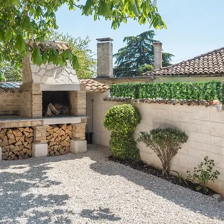 別荘 Casa Viktoria With Private Garden And Bbq *